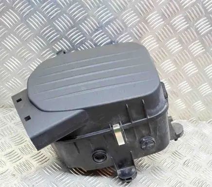 Maserati Ghibli Air filter box 70563454 670005844