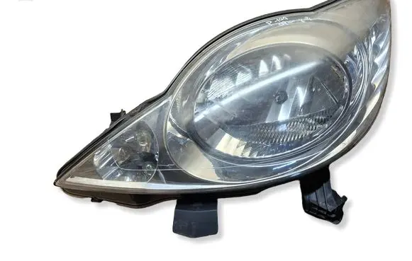 Peugeot 107 Headlight/headlamp 811500H030 89032403