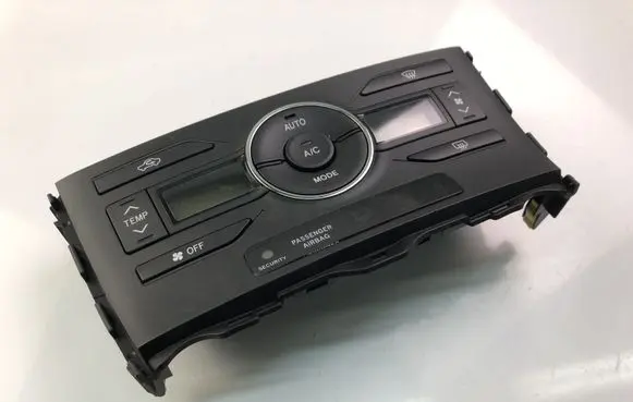 Toyota Auris 150 Climate control unit 5590002321