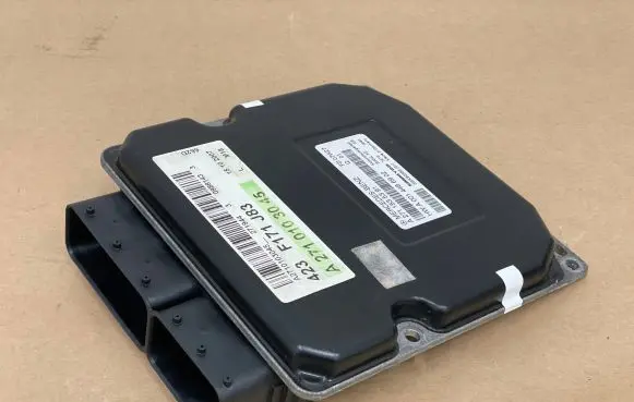 Mercedes-Benz SLK R171 Engine control unit/module A2710103045 A2711535391 A0014466902
