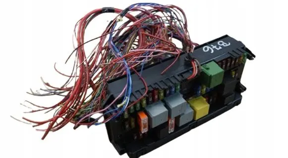 Mercedes-Benz C W204 SAM control unit A2129006724