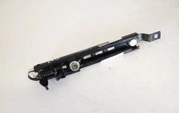 Opel Zafira B Seat belt adjustment rail 13166032