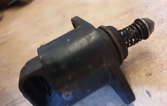 Audi A6 S6 C4 4A Idle control valve (regulator) 59601 A3120