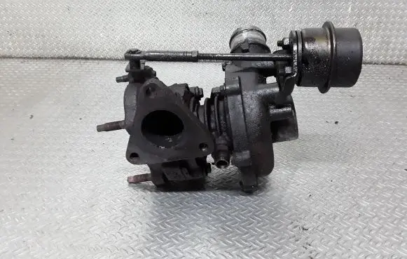 Audi A2 Turbo 045145701