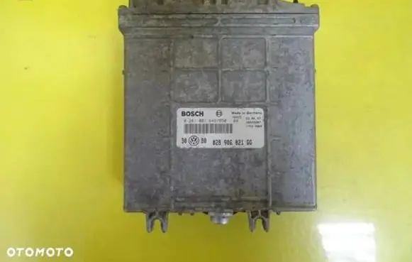 Volkswagen Golf III Engine control unit/module 028906021GG