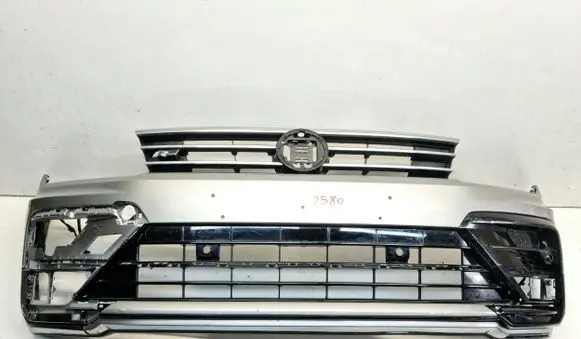 Volkswagen Tiguan Front bumper 5NA807221B