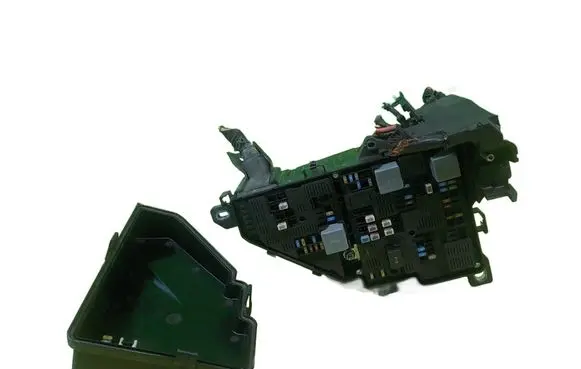 Volvo S90, V90 Fuse box set BEZPIECZNIKOW UP221