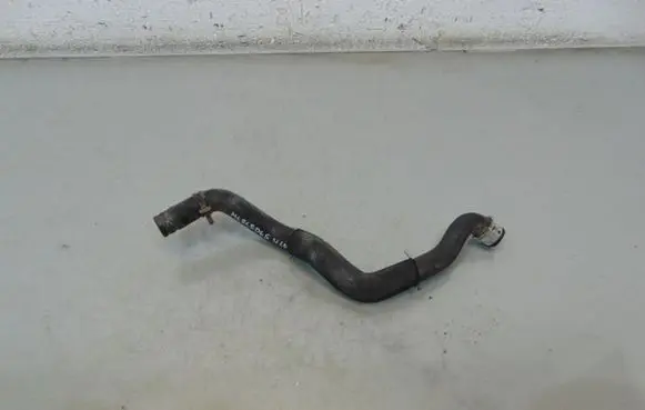 Mercedes-Benz C W204 Engine coolant pipe/hose A2045010982