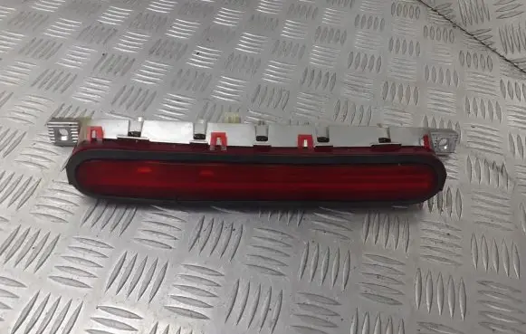 Toyota Corolla Verso E121 Third/center stoplight 81570-0F011