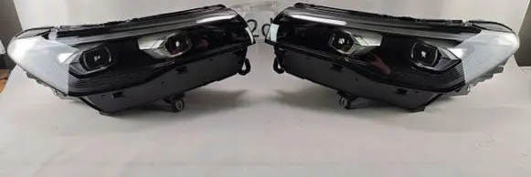 Volkswagen Tiguan Headlights/headlamps set 