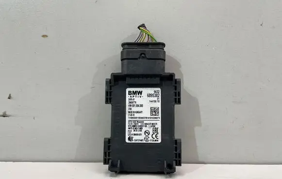 BMW 3 G20 G21 Engine control unit/module 6895382