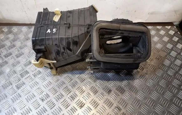 Audi A5 8T 8F Interior heater climate box assembly housing 
