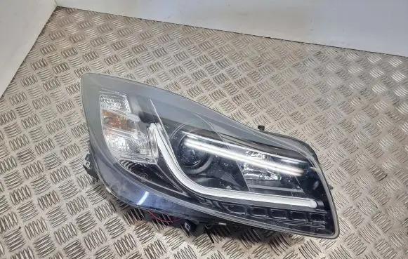 Opel Insignia A Headlight/headlamp 01020000 SK84810NSG09