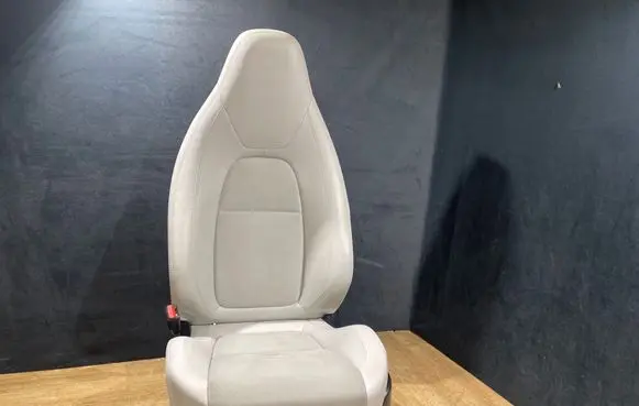 Jaguar F-Type Front driver seat 