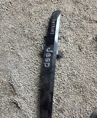Jeep Patriot Trunk door license plate light bar