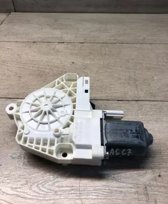 Audi A6 C7 Rear door window regulator motor 8K0959811A 140440241228