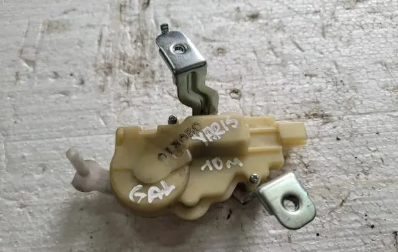 Toyota Yaris Central locking motor 