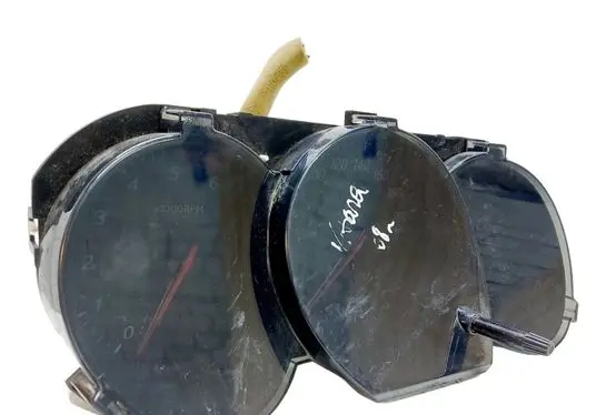 Suzuki Grand Vitara II Speedometer (instrument cluster) 3411067JA0