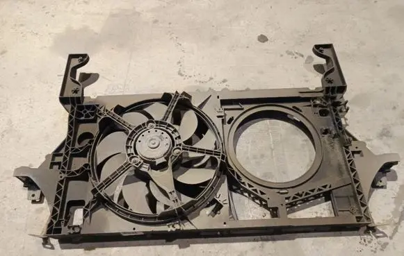 Opel Movano A Radiator cooling fan shroud 