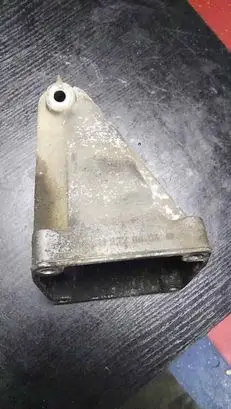 Mercedes-Benz C W203 Engine mounting bracket A6112230804