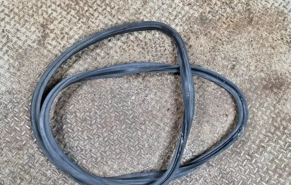 Mercedes-Benz CLA C117 X117 W117 Trunk rubber seal (body) 