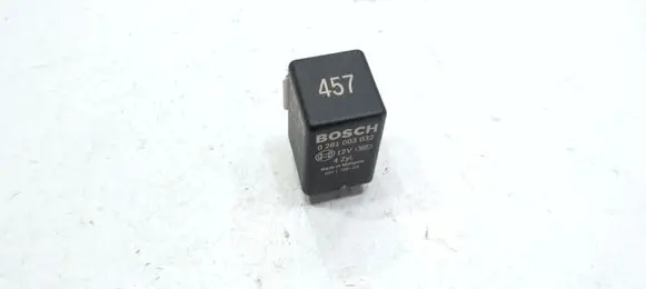 Volkswagen PASSAT B7 Glow plug pre-heat relay 038907281B