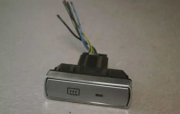 Ford Mondeo Mk III Windscreen/window heater switch 4s7t18C621AB