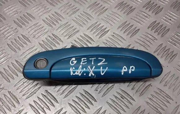 Hyundai Getz Front door exterior handle/bracket 
