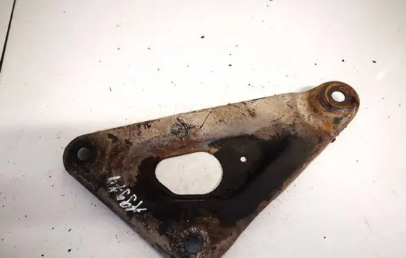 Opel Astra G Engine mount bracket 