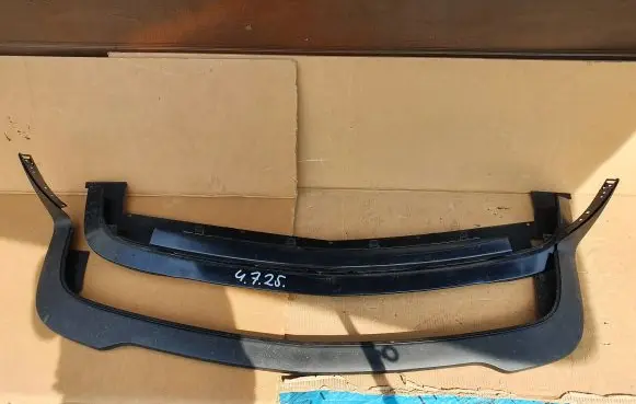 Ford Mustang VI Front bumper lip 265106 265104