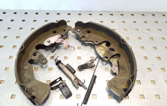 Suzuki Grand Vitara II Other handbrake/parking brake parts 