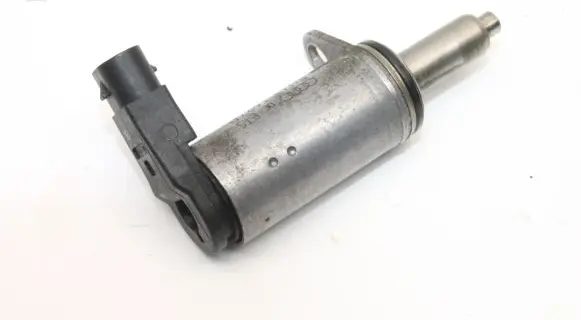 Audi A4 S4 B8 8K Turbo solenoid valve 06H103697B