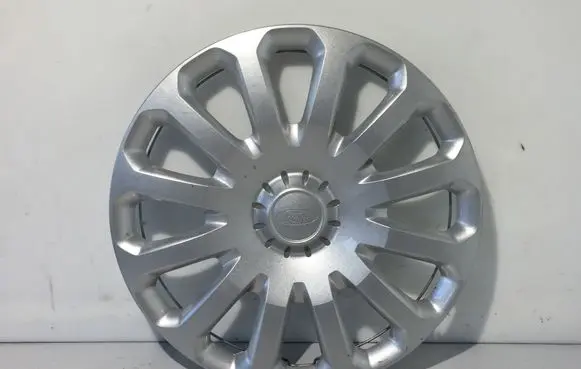 Ford Fiesta R15 wheel hub/cap/trim 8V211130JB