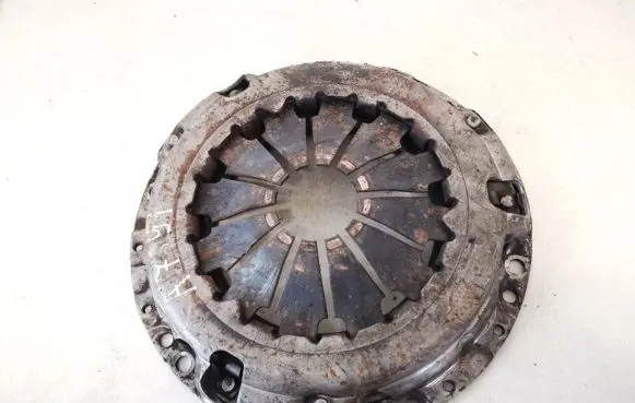 Toyota Yaris Pressure plate 