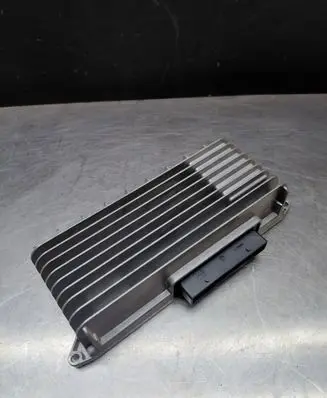 Audi A5 8T 8F Sound amplifier 8T0035223J
