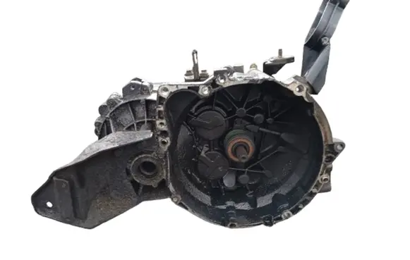 Mitsubishi Space Star Manual 5 speed gearbox 1023625