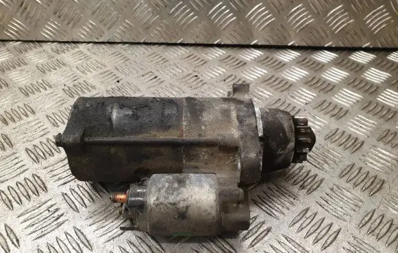 Nissan Primera Starter motor 233008H801 M008T71471
