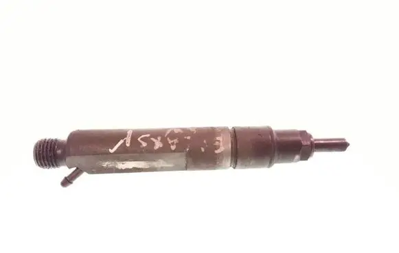 Volkswagen PASSAT B5 Fuel injector 028130201T