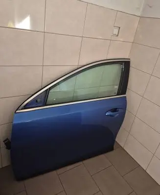 KIA Xceed Front door 