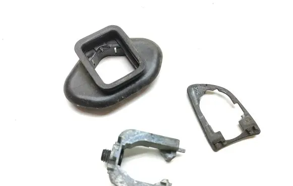Citroen DS5 Rear door check strap stopper 9658393180