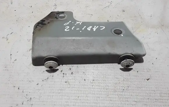 Volkswagen Caddy Fender mounting bracket 1T0810333