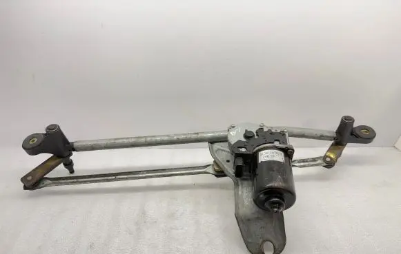 BMW X5 E53 Front wiper linkage and motor 24012673 GJ34147020