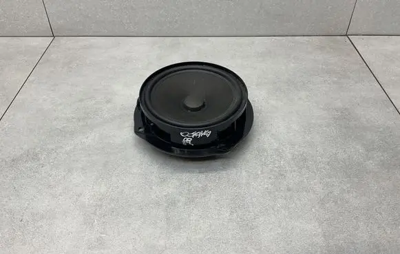 Skoda Octavia Mk3 (5E) Front door speaker 5E0035411J