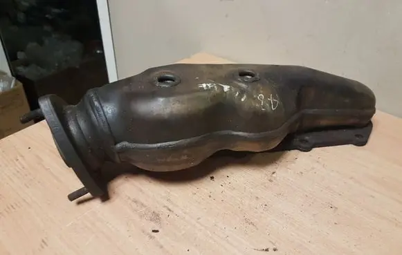 Audi A8 S8 D3 4E Exhaust manifold 077253034AB