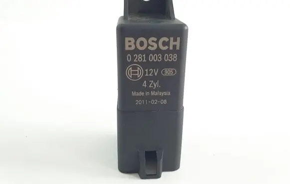 Glow plug pre-heat relay