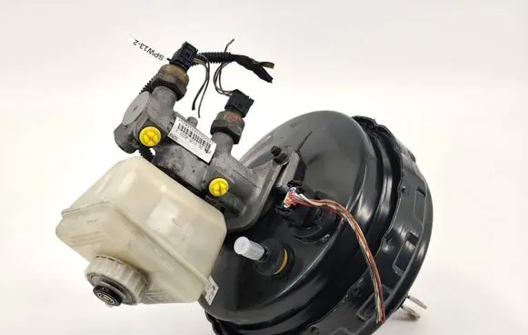 Mercedes-Benz ML W163 Brake booster A1634300130 26785901014 03785817004