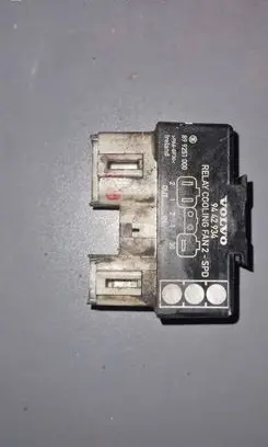 Volvo S70 V70 V70 XC Coolant fan relay 9442934