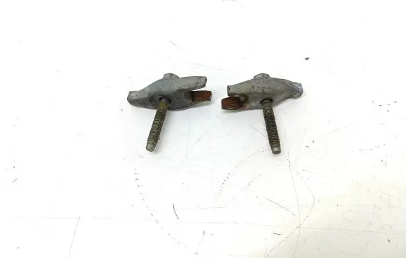 Opel Zafira C Fuel Injector clamp holder