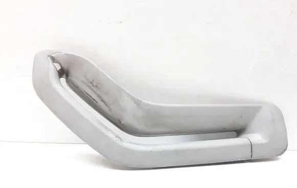 Volvo V70 Seat belt trim 