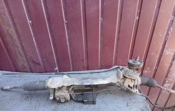 Volkswagen Golf V Steering rack 1K1909144M
